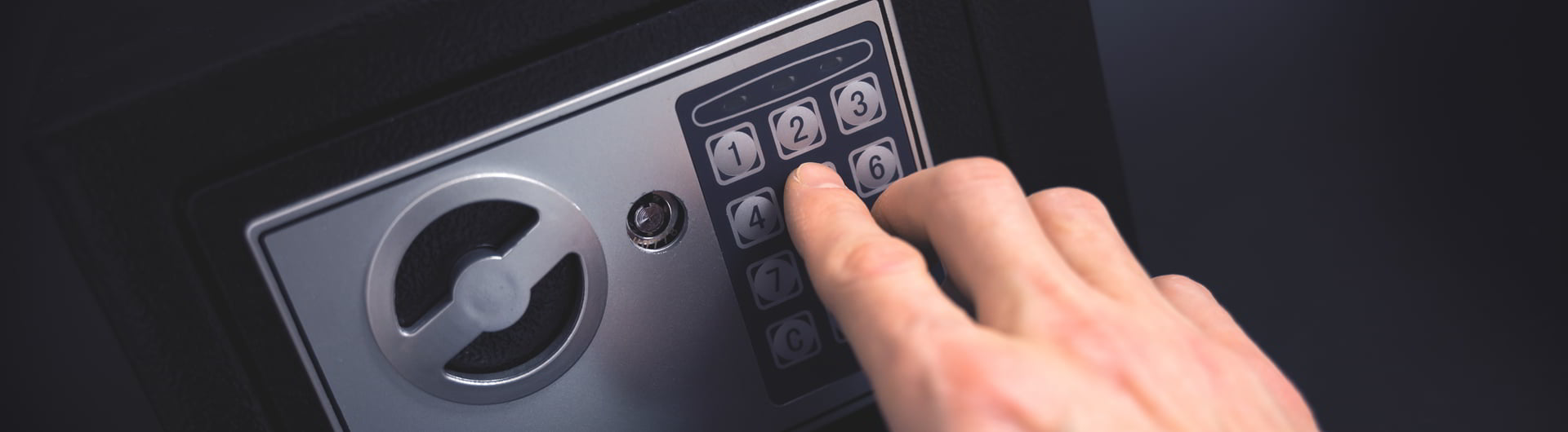 Åbning af pengeskab